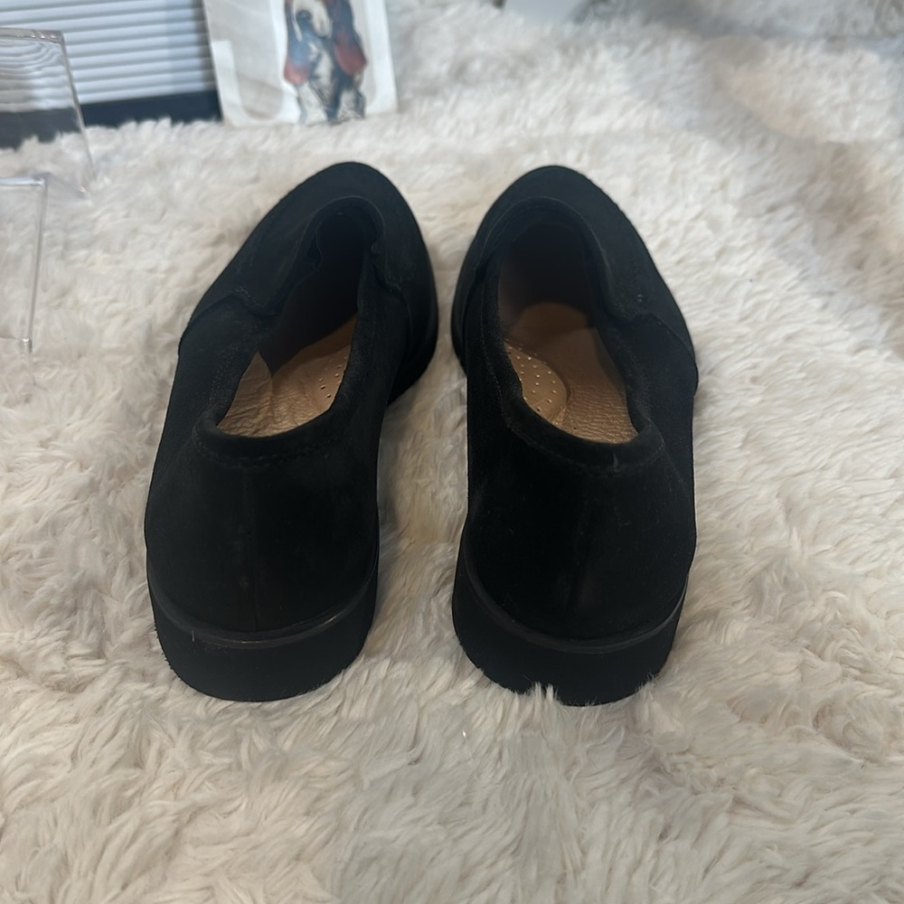 1958 Hush Puppies Woman’s Heirloom Suede Black Loafers - Picture 3 of 10